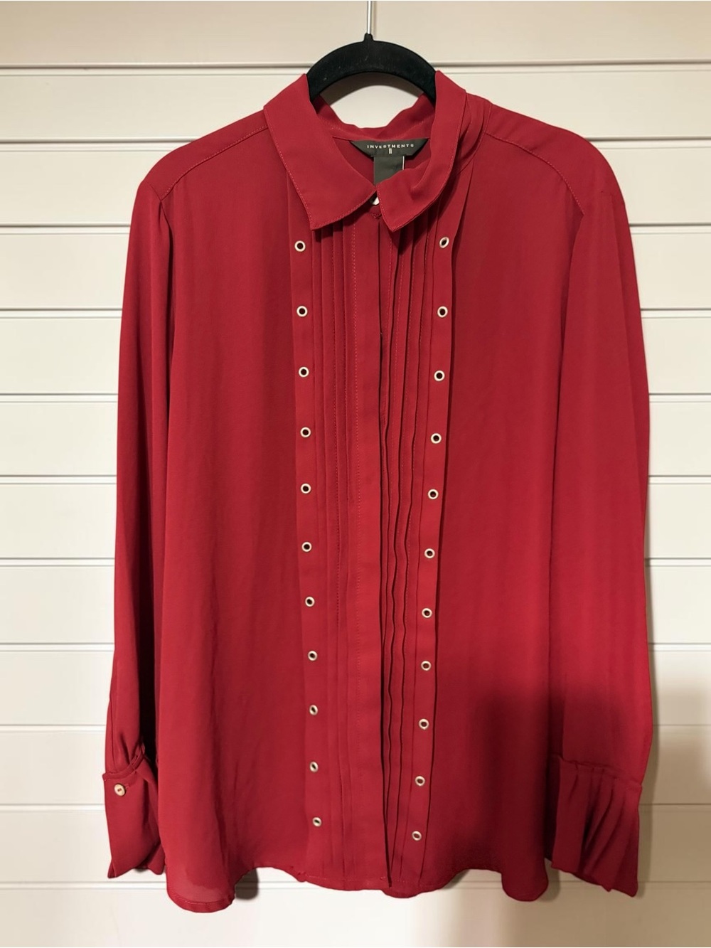 Investments Red Pintuck Grommet Blouse Tuxedo Pleat Button Front Plus 1X Holiday